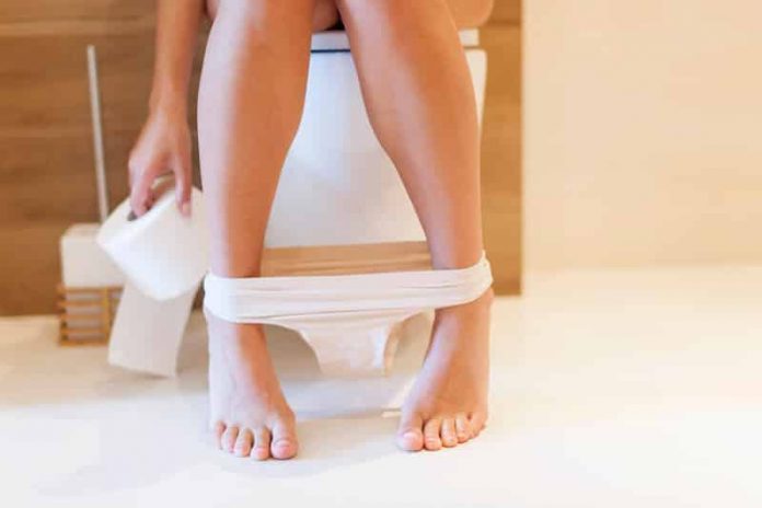 Poop-shaming : se retenir d’aller aux toilettes aurait des répercussions sur notre santé…