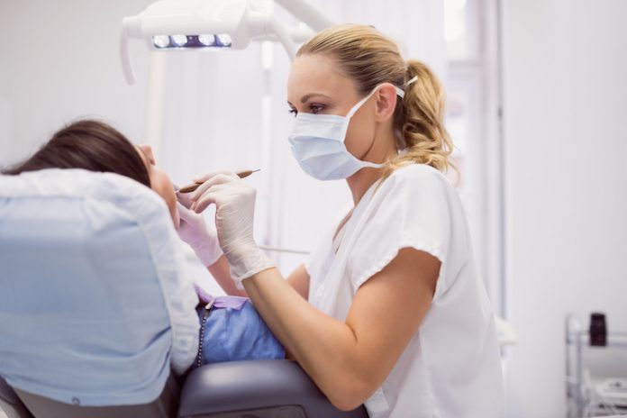 urgences dentaires dent soins chirurgiens dentistes
