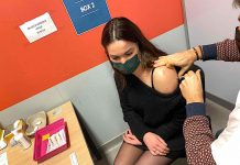 Covid un million de doses vaccin aux HCL Lyon